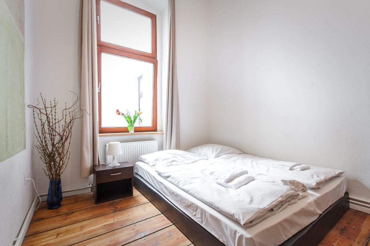 3 Bedroom Apartment Берлин Екстериор снимка